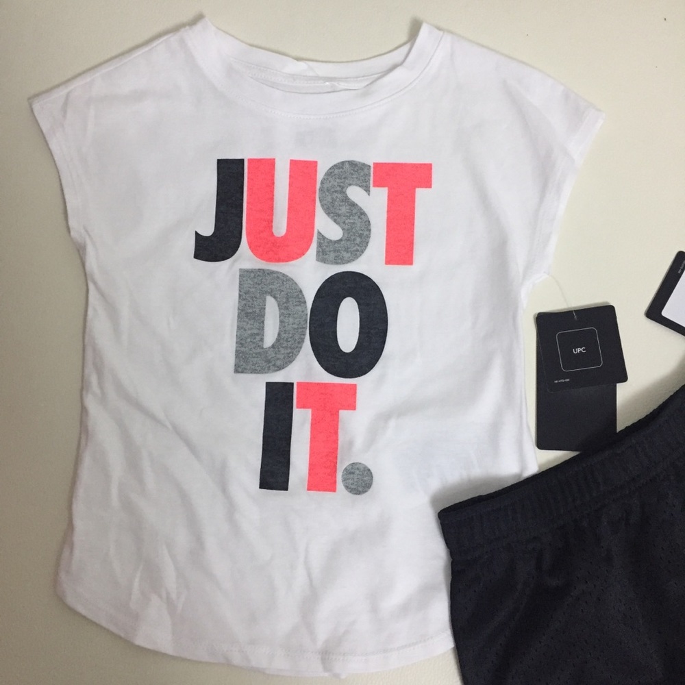 Nike Cute Girl neon Top Shorts Outfit 6224 - Picture 5 of 5
